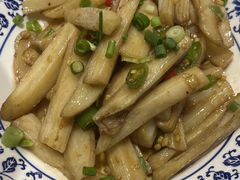 -三湘四水正宗湘菜(君峰路店)