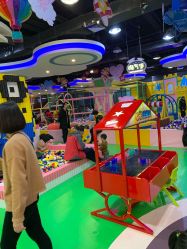 -菲菲羊乐园(临平银泰城店)