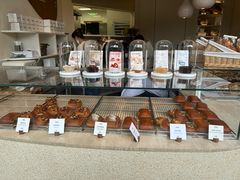 -VERIE BAKEHOUSE