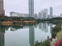 -万绿园