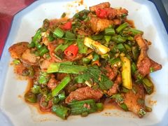 -香猪美食(洛香店)