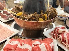 牛胸口-老蜀铜火锅·酸菜脊骨·麻辣羊蝎子(热闹路店)