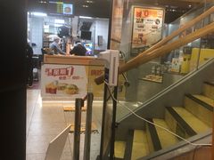 -麦当劳(展览路店)