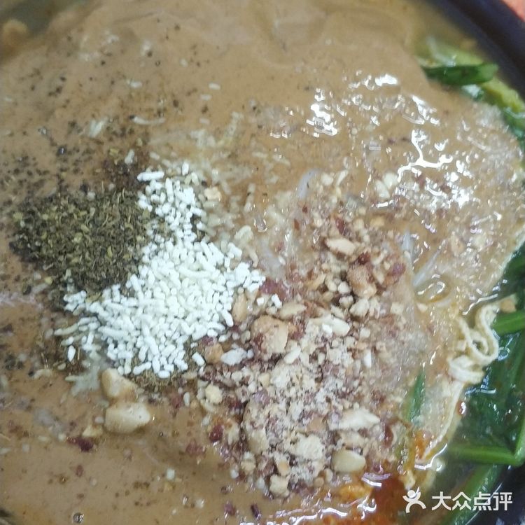 感觉冷面比较糯，好嚼，不累