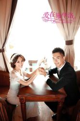 -施华洛婚纱摄影会所(范阳中路店)