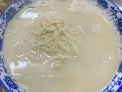 -雪琴面馆富安特色鱼汤面(城中花园店)
