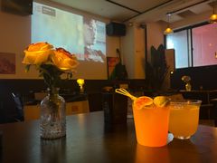 -Mx.cocktail bar