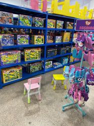 -逝水玩具折扣店