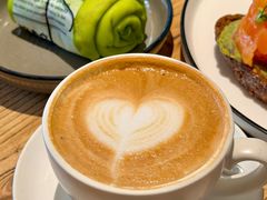 -Common Table · Brunch & Coffee