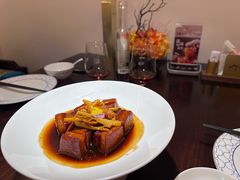 八头鲍鱼红烧肉-庭院江南菜•烤鸭•非遗传承(上地•清河店)