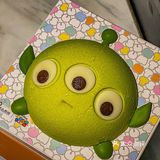 这个三眼仔造型的🎂小孩看到都萌到尖叫！