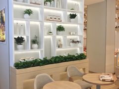 用餐区-好利来(东四店)