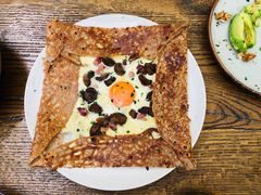 熏肉鸡蛋芝士奶油蘑菇可丽饼-RAC BAR(安福路店)