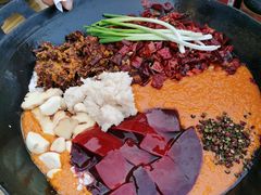 红锅-周幺妹重庆老火锅(银泰城总店)