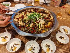 -乡土特色.冷锅鱼.牦牛肉汤锅