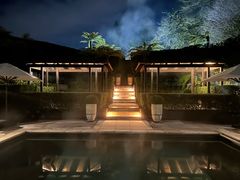-Huka Lodge