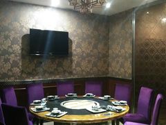-老刘生态大鱼坊铁锅炖鱼(赛马场店)