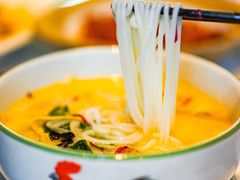 -彩云天云南餐厅