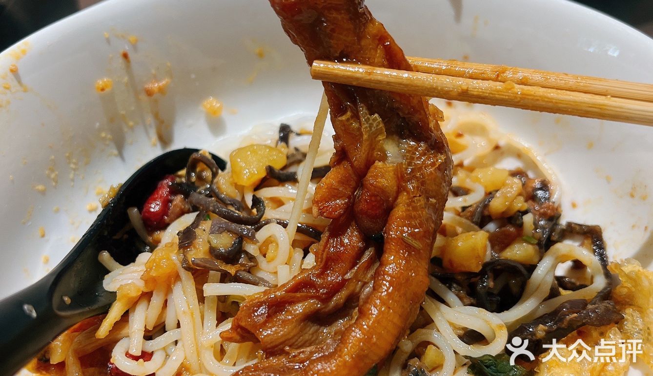 在深圳！让人念念不忘的螺蛳粉