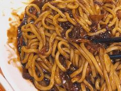 炸酱面-香港饭店0410(明洞店)