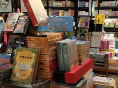 -西西弗书店&矢量咖啡(来福士广场店)