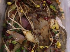 万州烤鱼-金渝海鲜烧烤万州烤鱼店