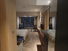 -上海虹桥西郊假日酒店