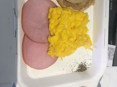 -麦当劳(外高桥DT店)