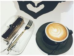 -UNI UNI(环亚凯瑟琳店)