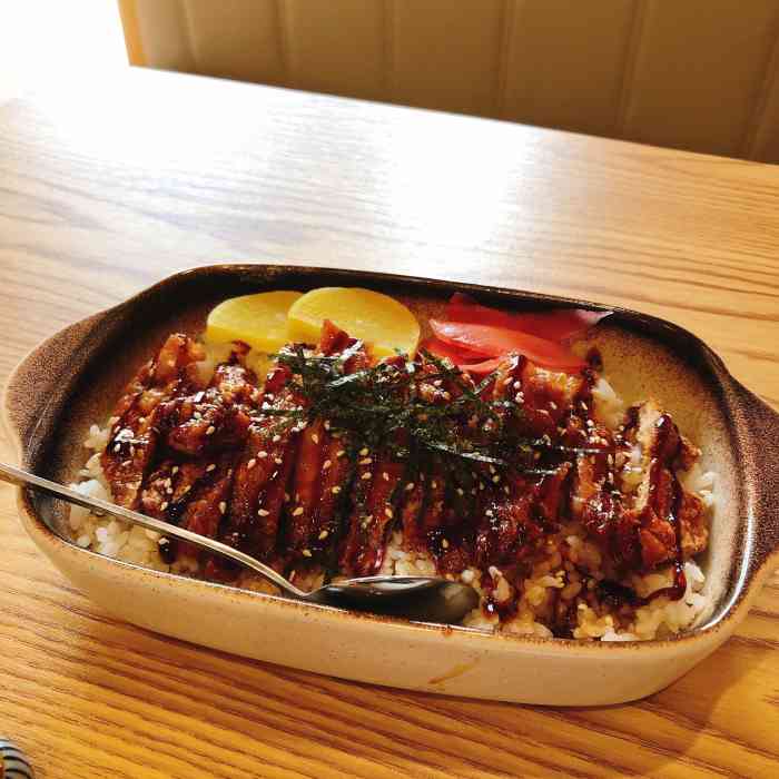 川禾刺身-"公司附近新开的一家日料店,不是特别起眼,.