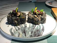 黑松露墨鱼菌菇饭-蜜桃花开·中西融合菜E&W(南长街店)