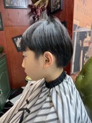 -查尔曼男士理发馆