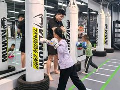 -拳力汇散打搏击泰拳俱乐部(绿地缤纷城店)