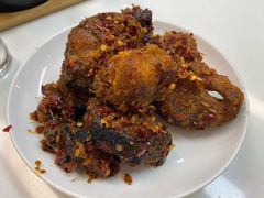 炸辣塘鲺魚-缅华南国小食店