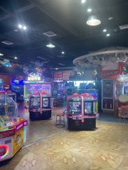 -卡通尼乐园(新达汇三林店)