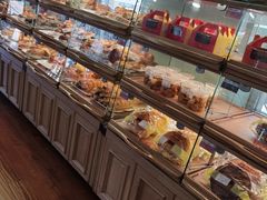 面包甜点陈列柜-新侨三宝乐面包店(崇文门店)