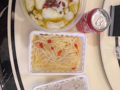 -绿草地·湘菜(7mall店)