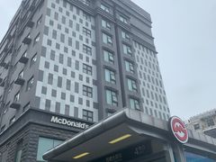 -桔子酒店(上海西藏北路地铁站店)