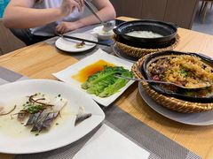 -忆食尚腊味煲仔饭(华南城店)