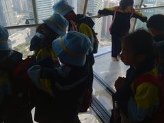 -东方明珠259米全透明悬空观光廊