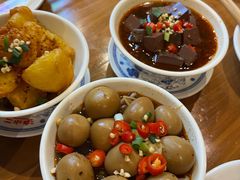 -炉小二铜锅牛蛙•川湘菜(三里屯店)