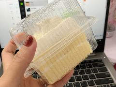 -红宝石·鲜奶小方·海派西点房(丰庄店)