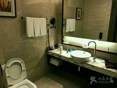 -上海龙之梦万丽酒店