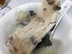 -红旗山庄(圭峰山店)