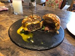 -HIGH FIVE哈福手工汉堡(桂林路店)