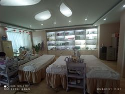 -苗方清颜专业祛痘