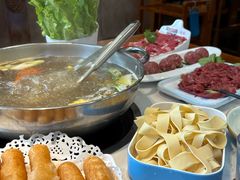 -乡土黄·鲜牛肉火锅·小龙虾(兴业街店)