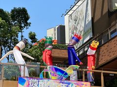 -瑞虹新天地月亮湾