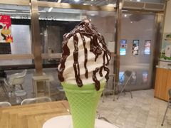 巧克力盐花-OUR Bakery(三里屯太古里店)