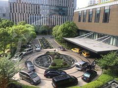 -上海漕河泾万丽酒店